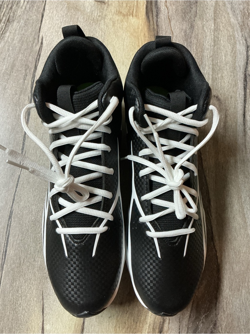 UNDER ARMOUR Spotlight Hammer Wide Football Cleats/ size: 9.5 W